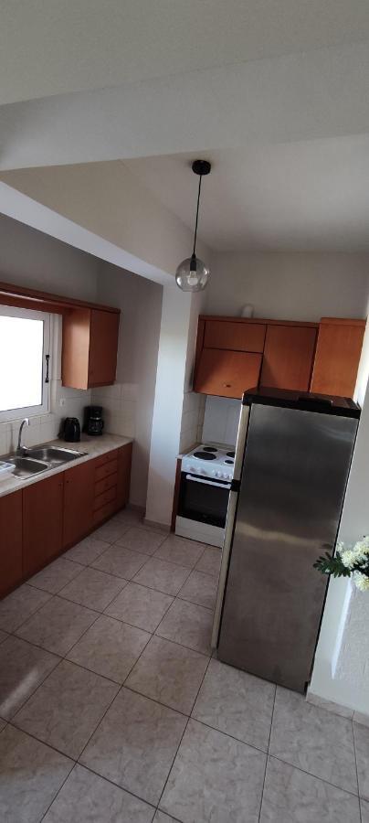 Nickthegreekapartment Galatás Екстериор снимка
