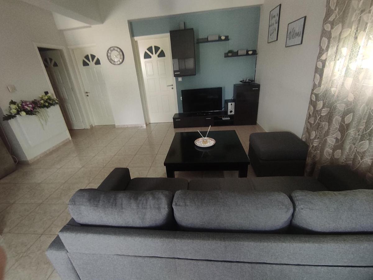 Nickthegreekapartment Galatás Екстериор снимка